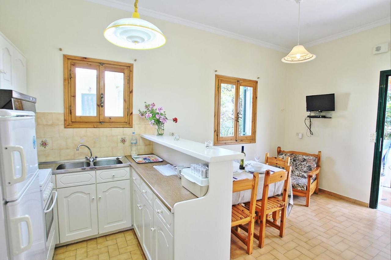 Zouli Sophia Apartman Kalámi Kültér fotó